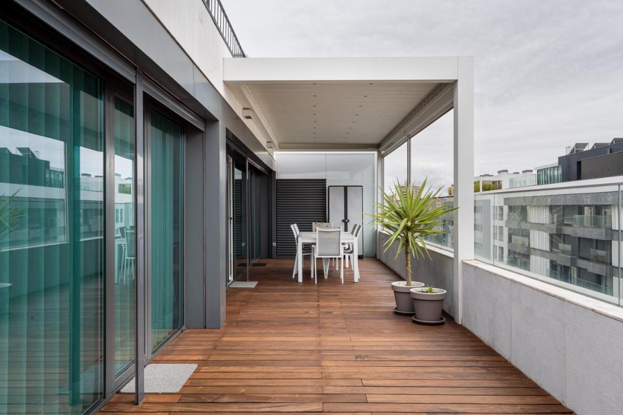 Modern 3br With Terrace In Benfica By Host For Us Apartamento