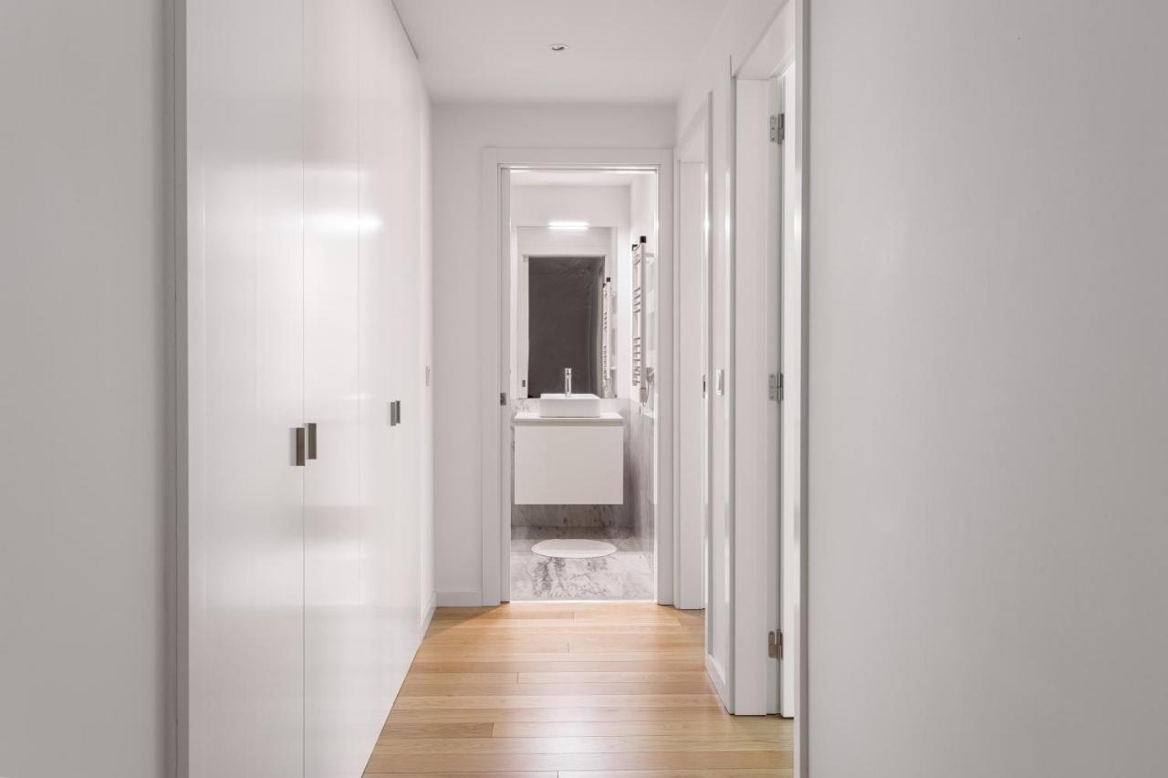 Apartamento Modern 3br With Terrace In Benfica By Host For Us Lisboa